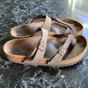 Birkenstock’s brown Mayari 37